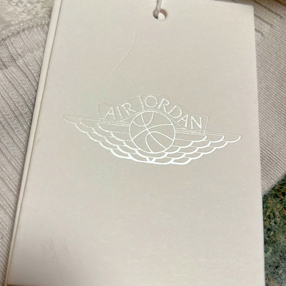 Nike Air Jordan Hooded Sweatshirt! - Picture 10 of 14